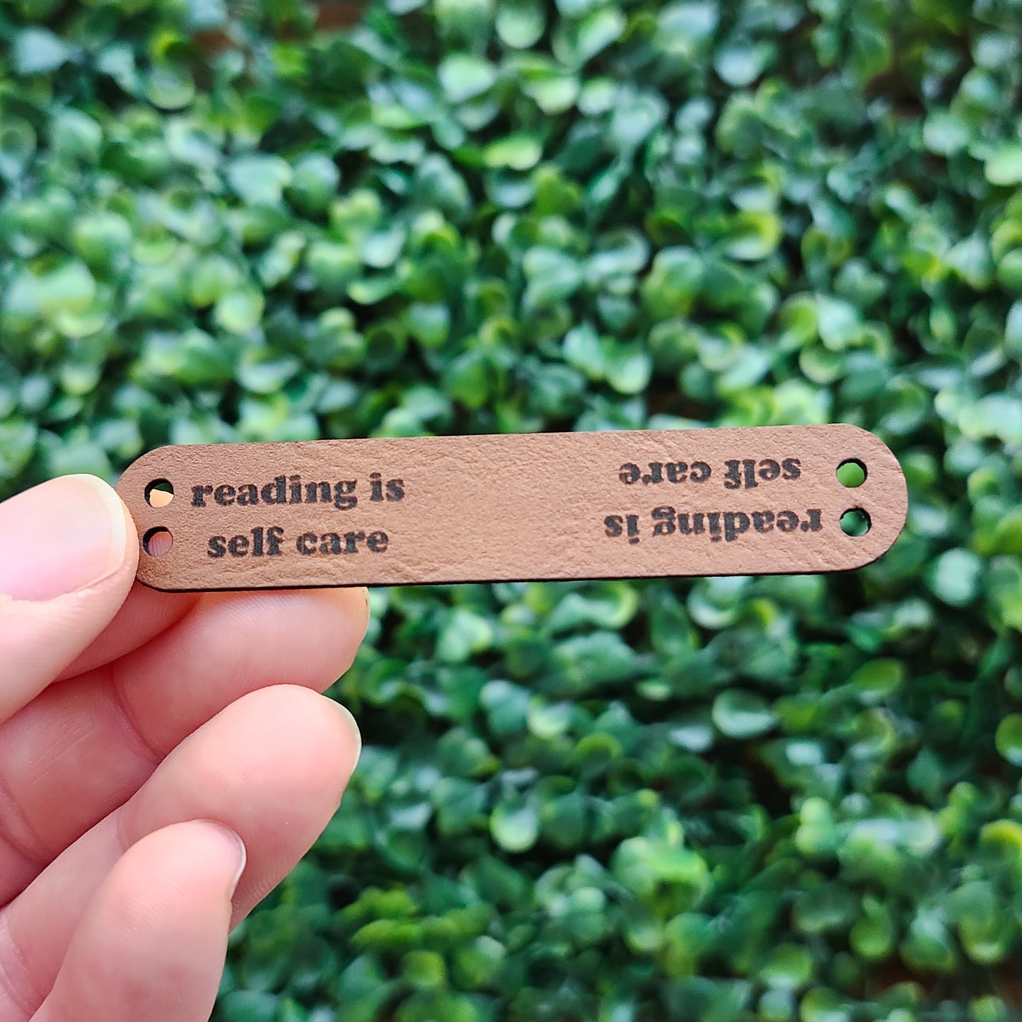 Hooked on Books Sew-On Mini Tags